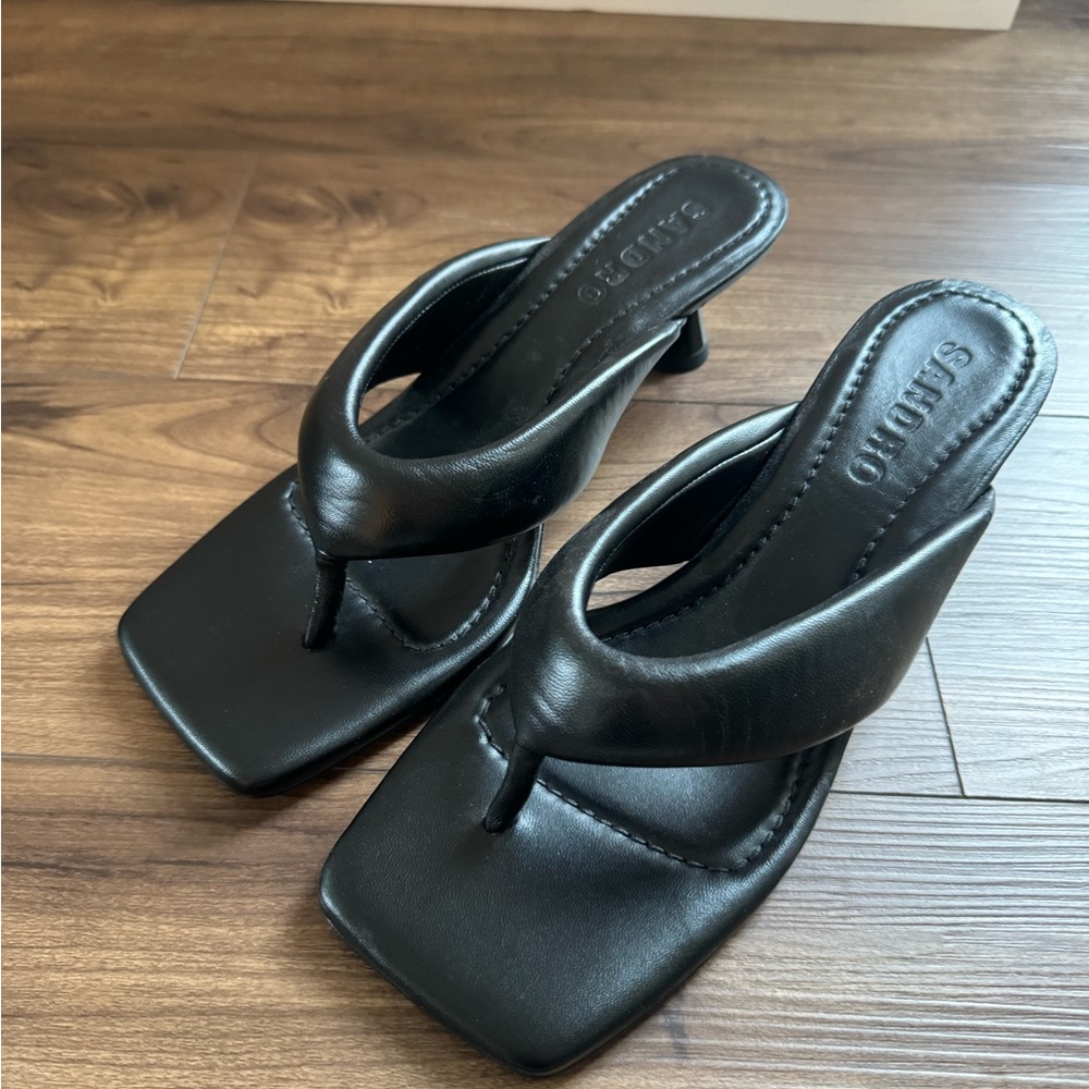Sandro kitten heels, puffed leather. Never worn.